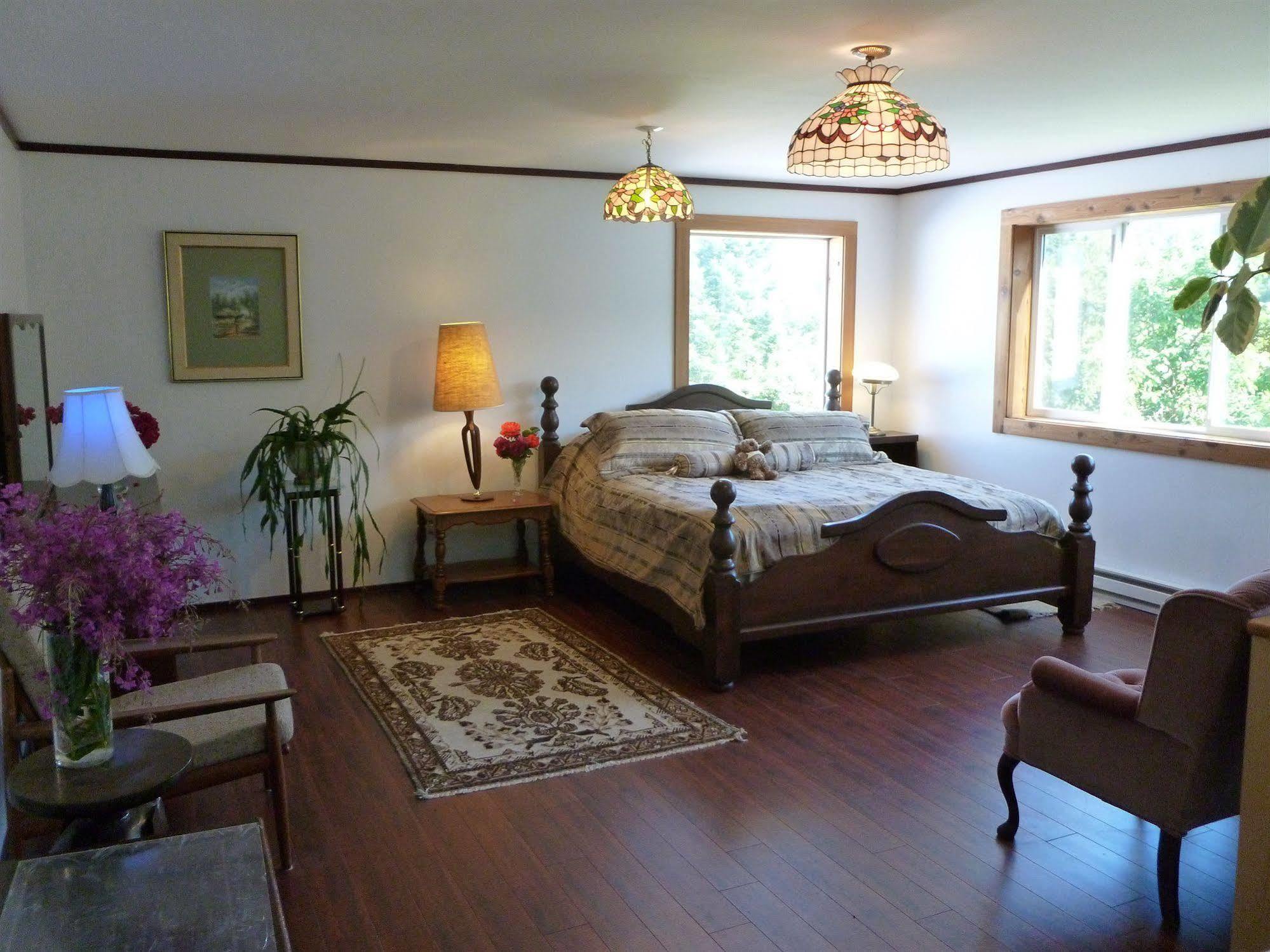 Harrison Hammond House Farmstay Harrison Mills Extérieur photo