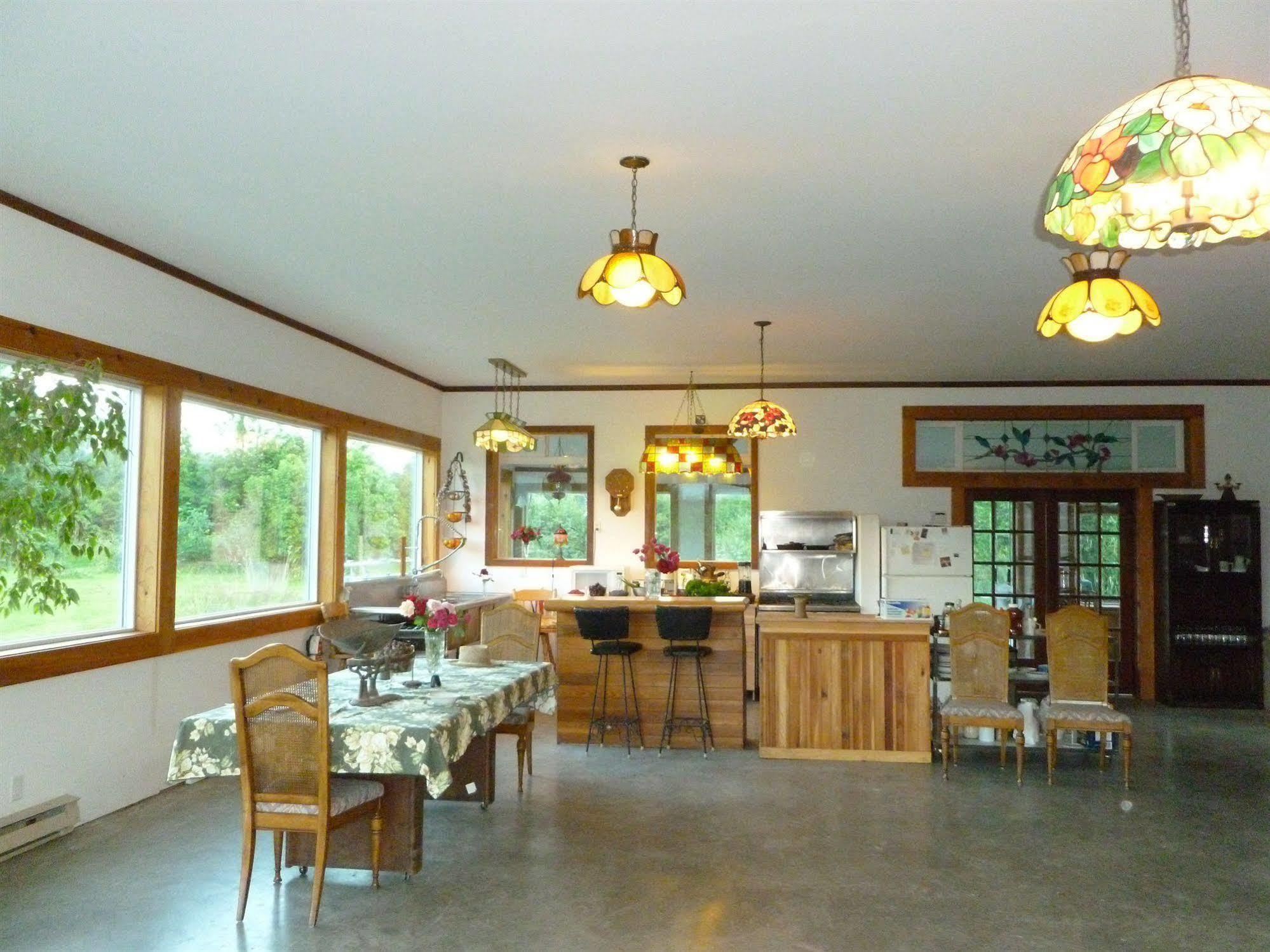 Harrison Hammond House Farmstay Harrison Mills Extérieur photo