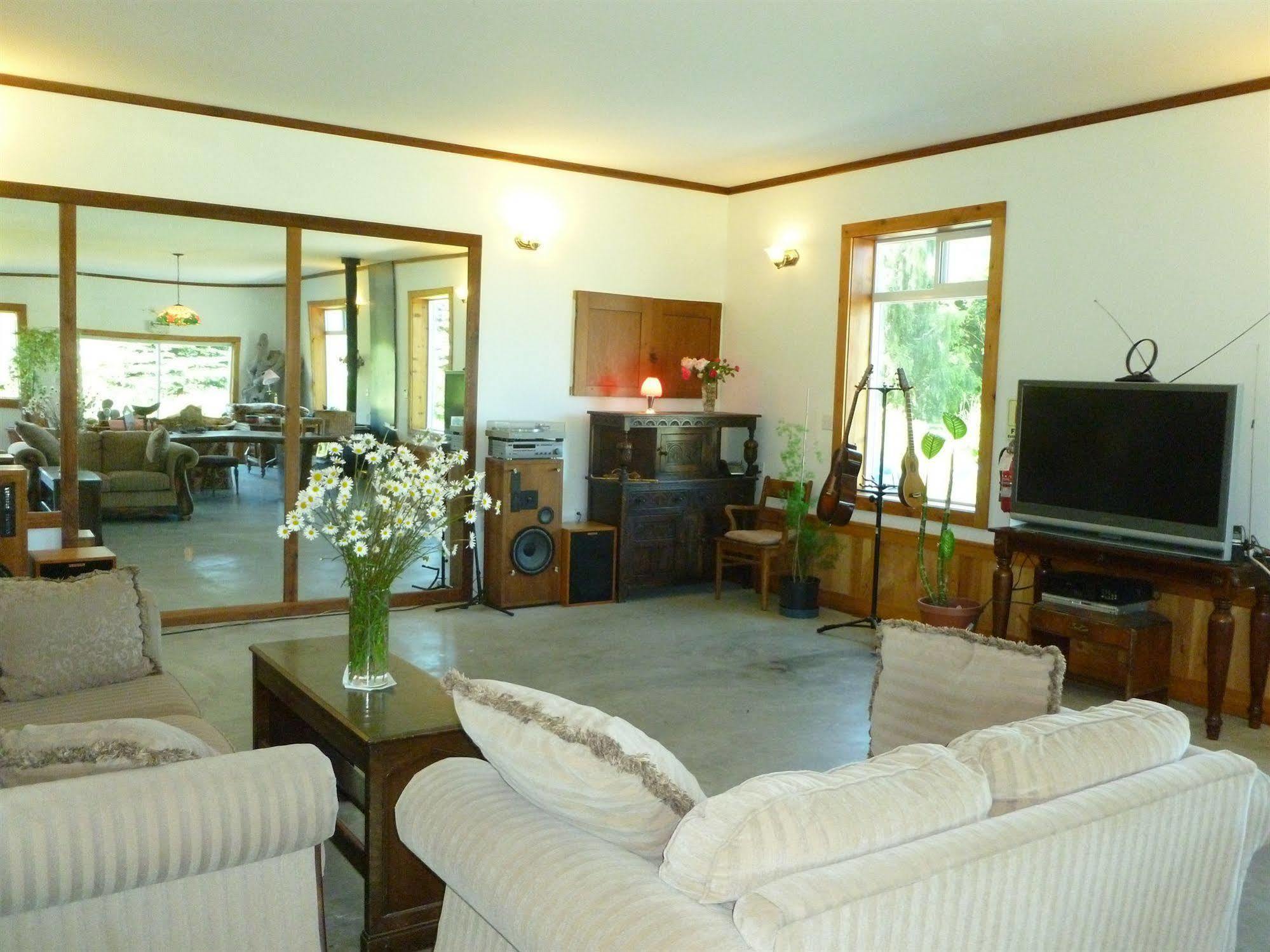 Harrison Hammond House Farmstay Harrison Mills Extérieur photo